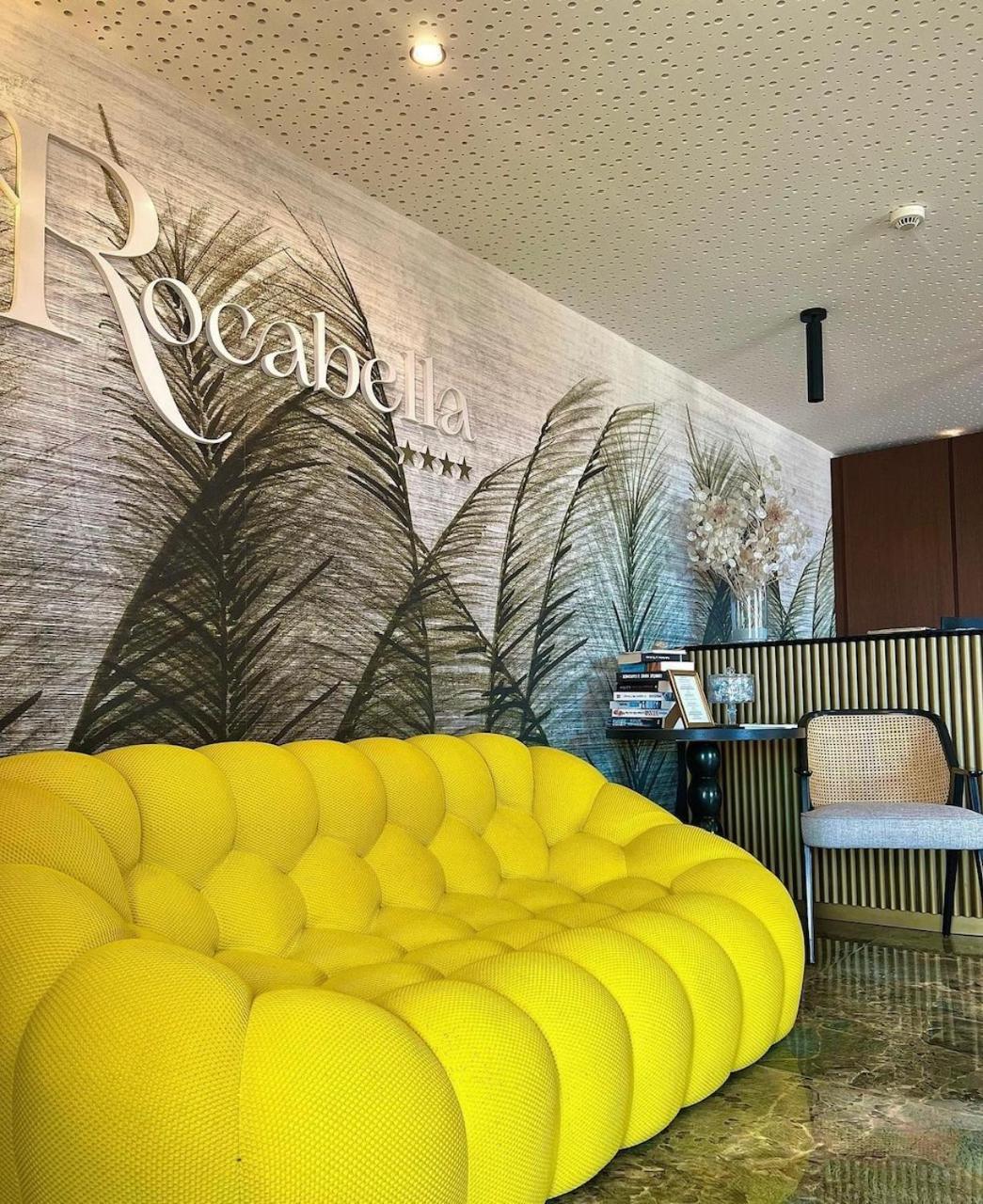 Hôtel Rocabella LʼÎle-Rousse Esterno foto